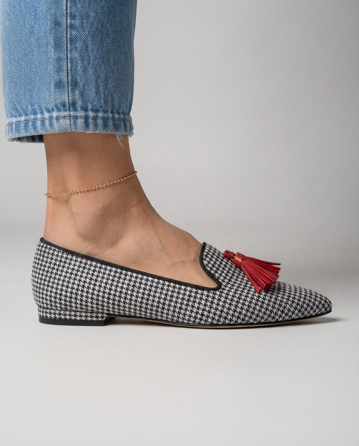Livia™ | Pointed Toe Slip-On Flats